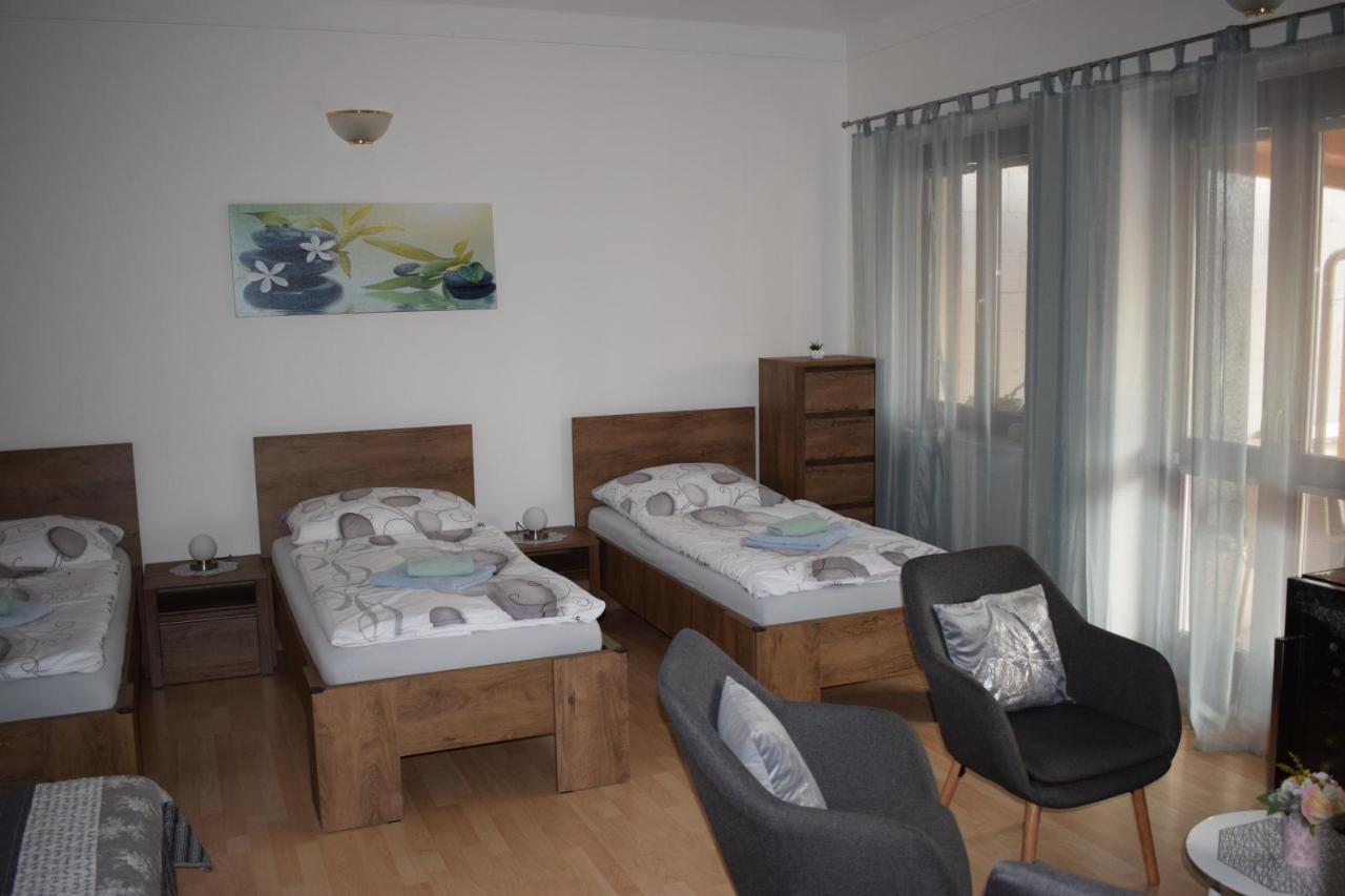 Bile Domky Apartment Lednice Exterior photo