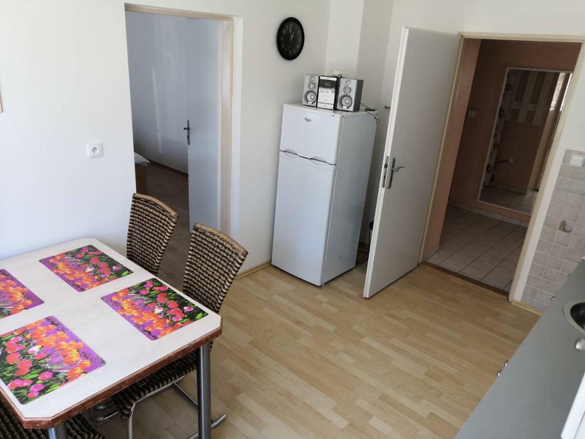 Bile Domky Apartment Lednice Exterior photo
